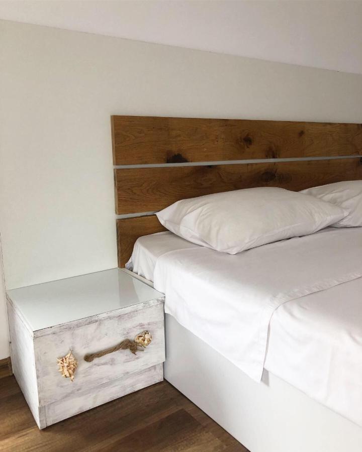 Casa Mediterana Două Mai Екстериор снимка